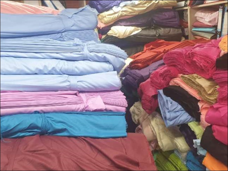सूरत के कपड़ा व्‍यापारियों के 300 करोड़ रुपए अटके