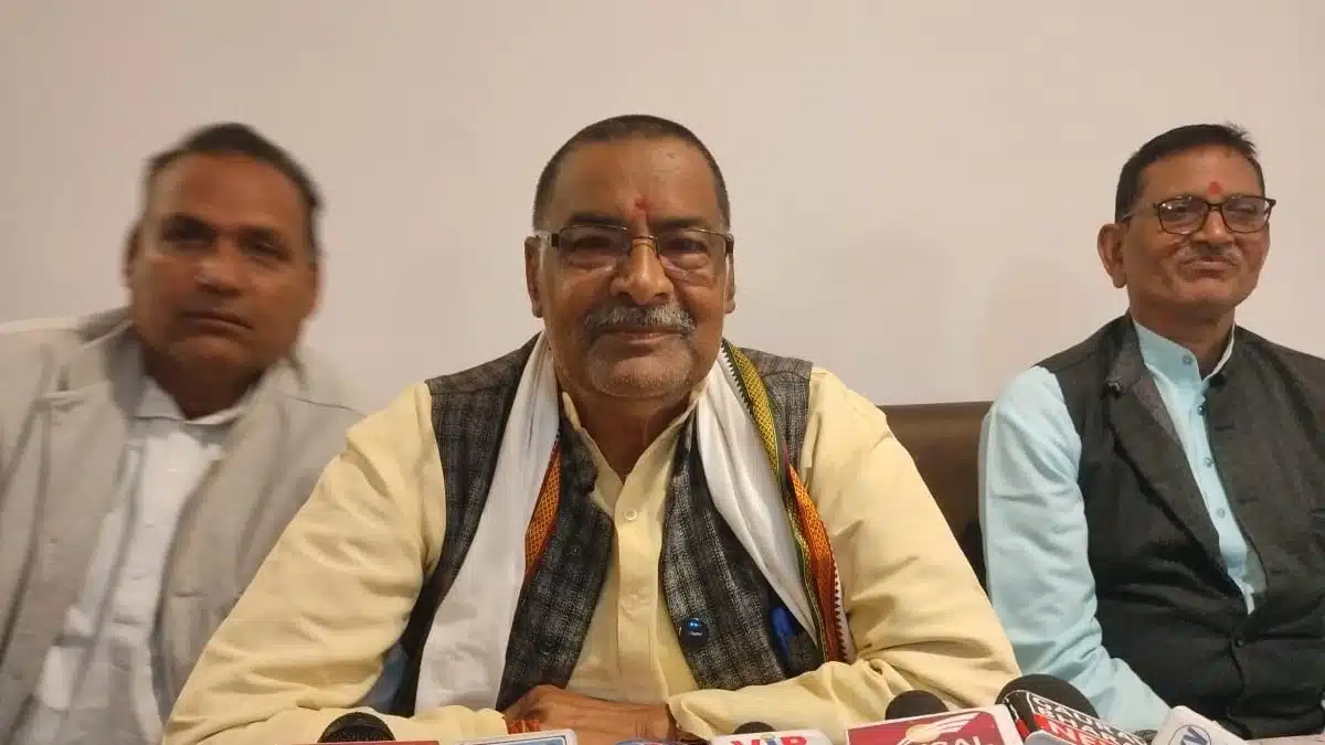 पूर्व विधायक Lakshman Tiwari का इस्तीफा